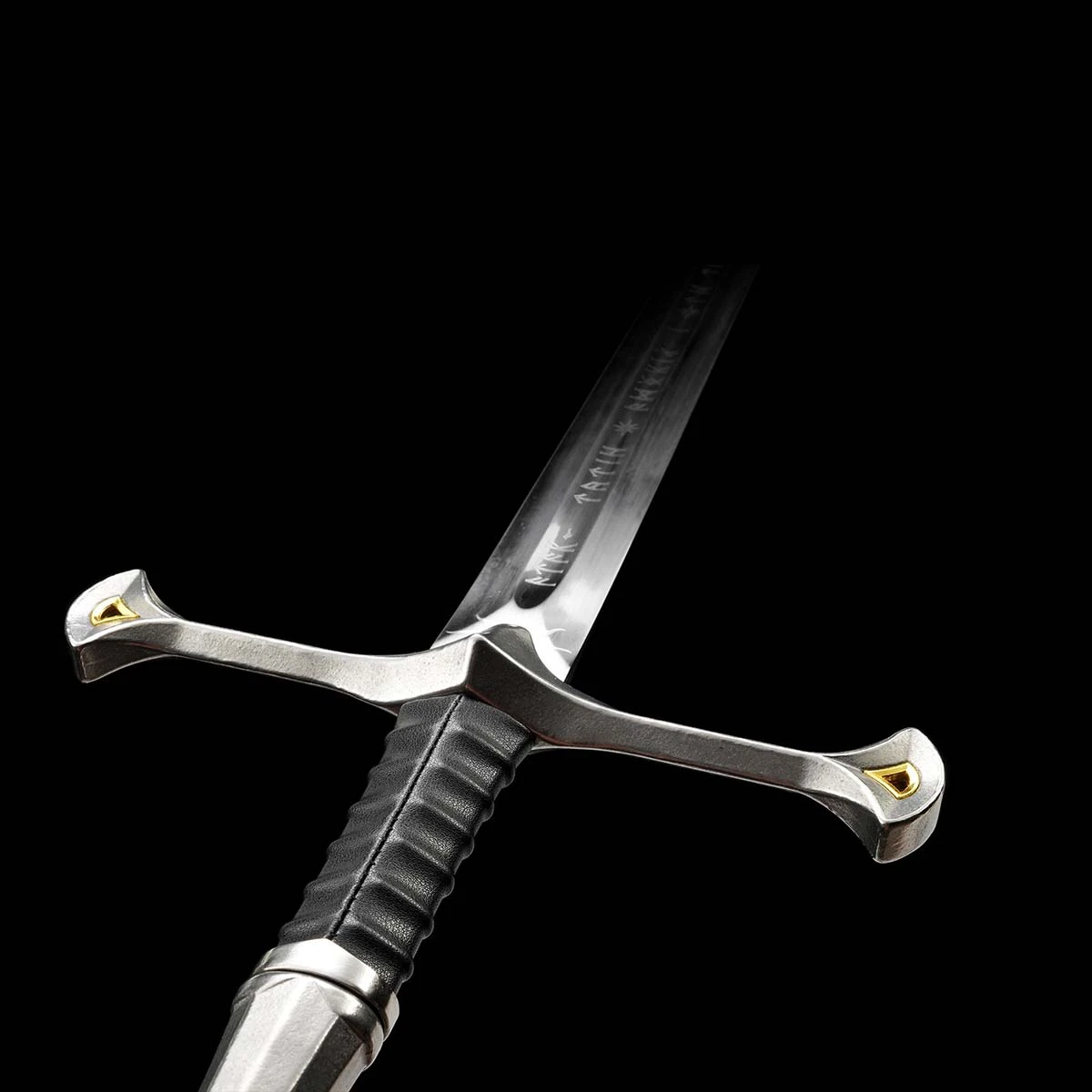 Narsil: The Sword of King Elendil – Limited Heritage Edition - Lifestyle Display